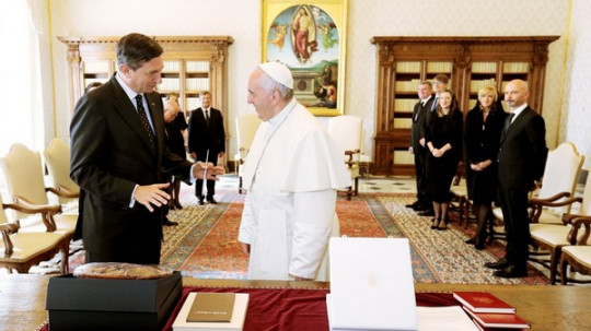 Predsednik Pahor pri papežu