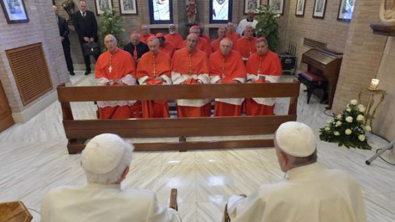 Novi kardinali s papežema