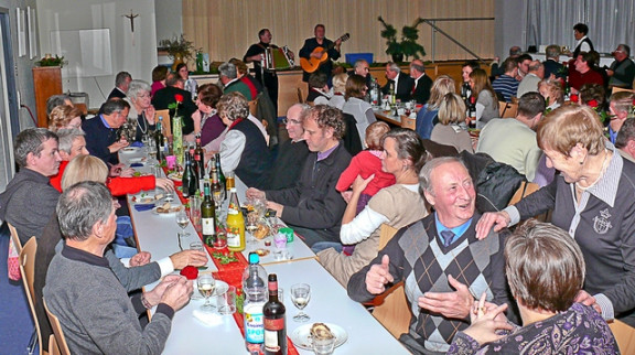 Srečanje zakonskih jubilantov v slovenski župniji v Stuttgartu