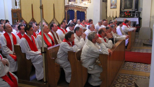Slovesnosti v Vipavi se je udeležilo več kot 80 duhovnikov
