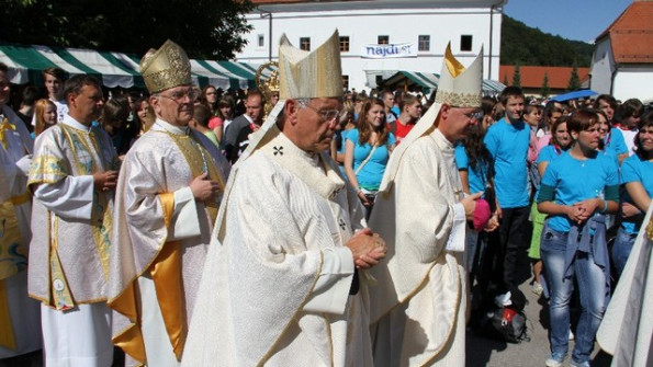 Nadškofa Stres in Trurnšek ter škof Lipovšek