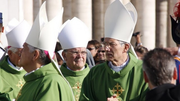Slovesnosti se je poleg nadškofa Antona Stresa  udeležil tudi celjski škof Stanislav Lipovšek