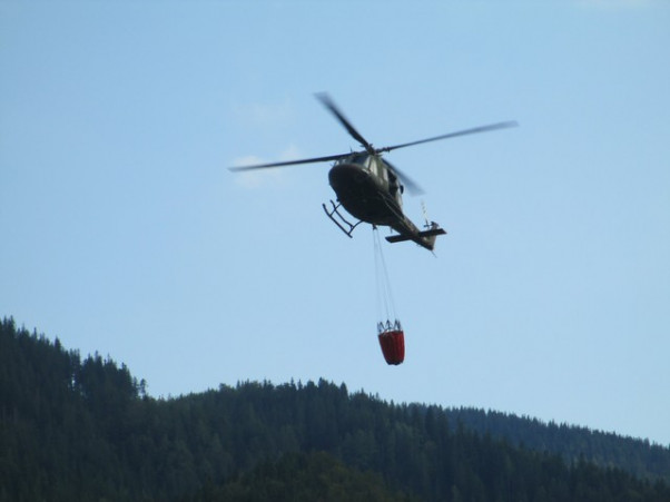 Gašenje s pomočjo helikopterja