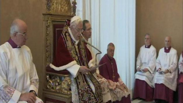 Benedikt XVI. napoveduje umik s petrinske službe