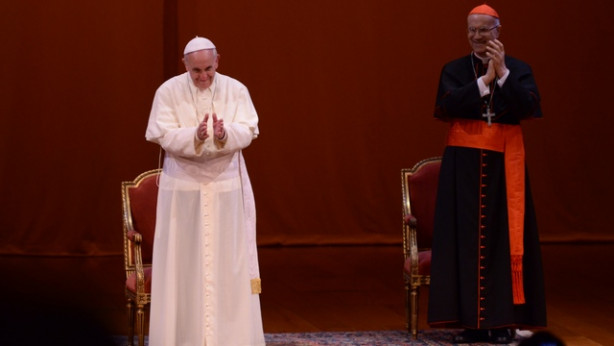 Papež Frančišek na srečanju z voditelji Brazilije