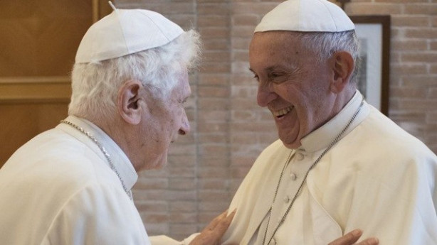 Benedikt XVI. in Frančišek
