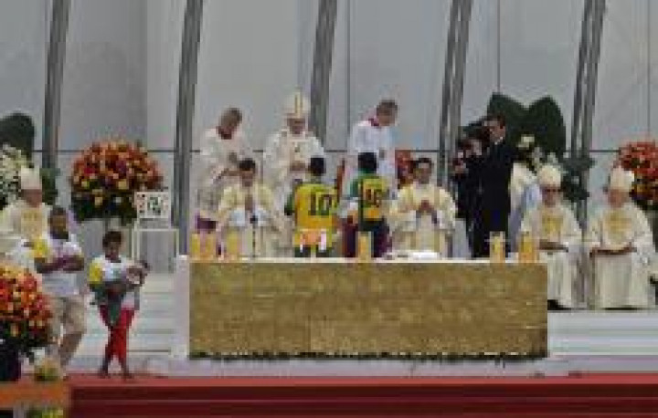 Papež: maša na plaži Copacabana