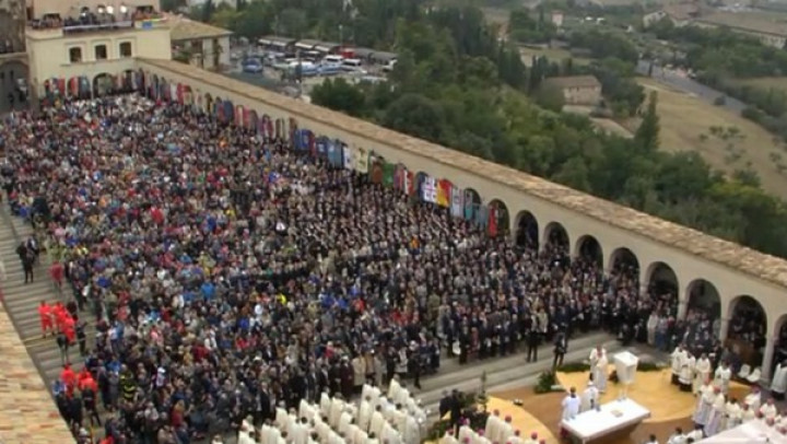 Množica vrenikov v Assisiju