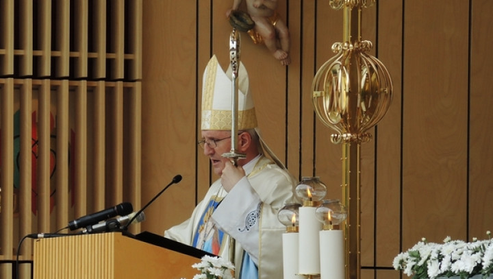 Ljubljanski nadškof metropolit Stanislav Zore v nagovoru pri sveti maši 70. obletnici konca druge svetovne vojne