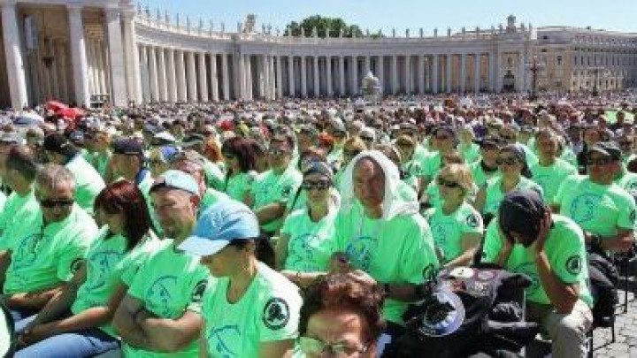 Motoristi za motoriste pri papežu