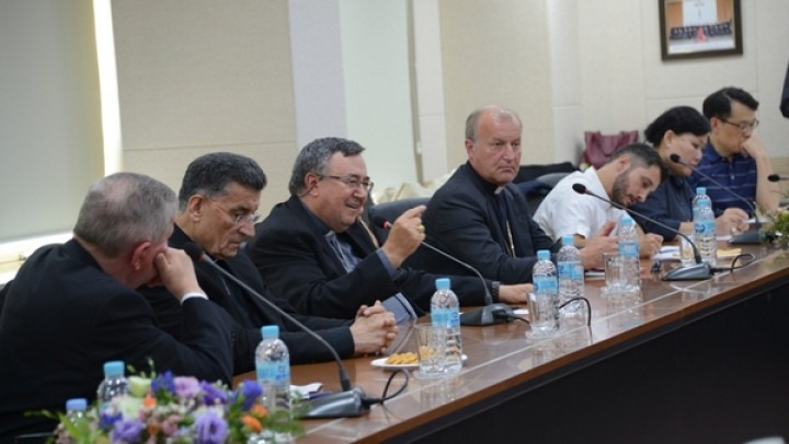 Škof Anton Jamnik na konferenci v Seulu; foto: AJ