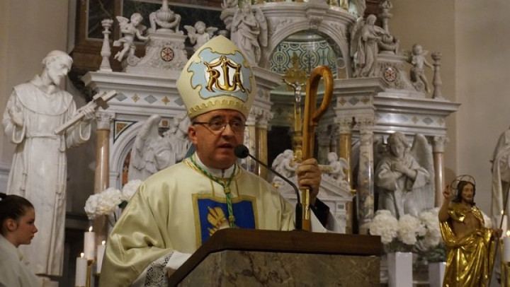 Škof Šuštar
