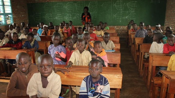 Učenci v šoli v Nyangungu, Burundi