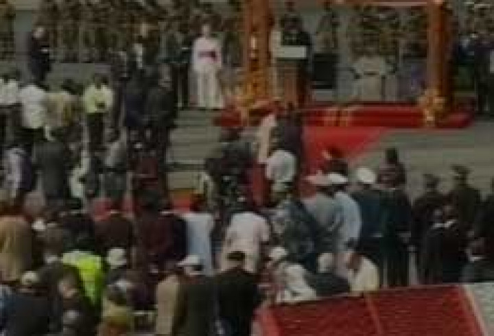 Papež Benedikt XVI. je prispel v Benin
