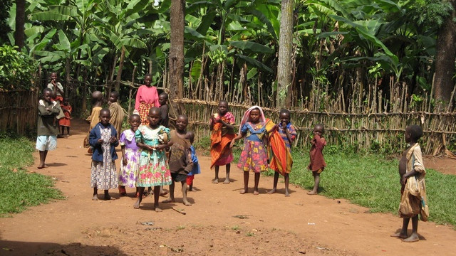 Otroci v Burundiju (foto: Arhiv Avgusta Horvata)