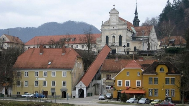 Samostan v Celju, v katerem je umrl Bernard Mariborski (foto: fsr.rkc.si)