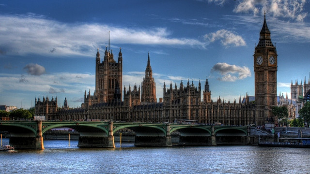 Parlament v Londonu (foto: Wikipedia)
