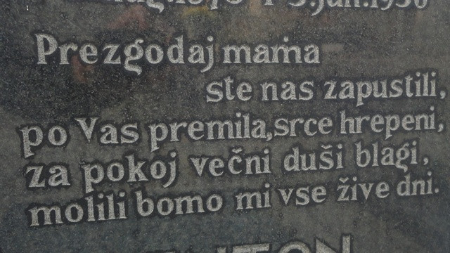 Nagrobni napis pri Sv. Emi (foto: Matjaž Merljak)
