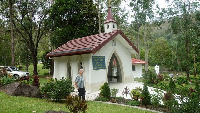 V Marijini dolini je tudi kapelica Marije Pomagaj (foto: Mirko Cuderman)