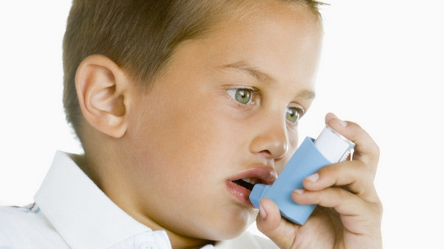 Astma pri otrocih (foto: www.vitamedzona.com)