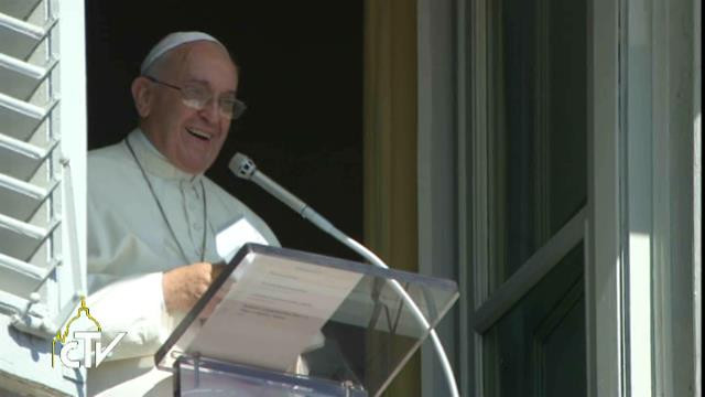 Papež Frančišek priporoča redno branje sv. pisma (foto: CTV)