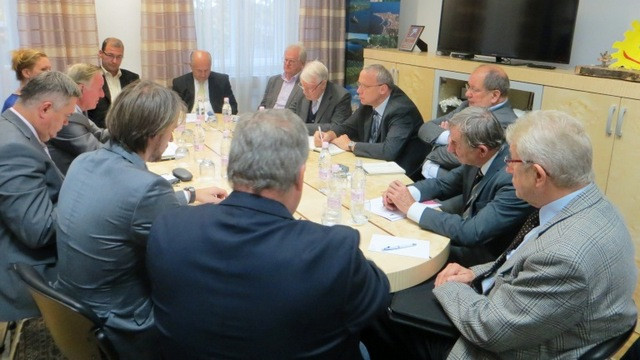 Srečanje ministra Žmavca z manjšinci (foto: USZS)