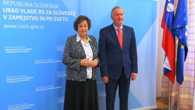 Minister Žmavc in Vera Papež Adamič (foto: USZS)