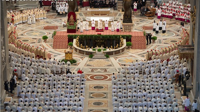 Krizmena maša v Vatikanu (foto: Radio Vatikan)