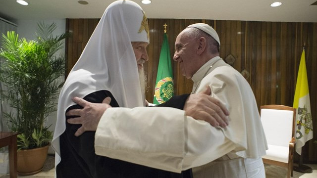 Papež Frančišek in patriarh Kirill (foto: Radio Vatikan)