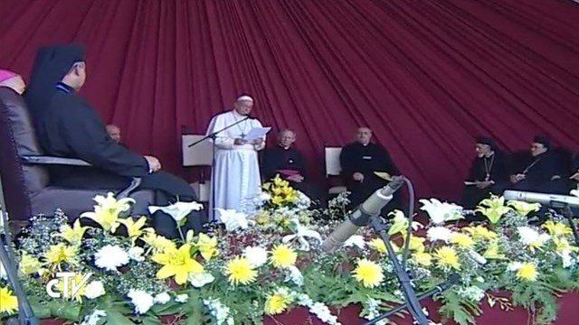 Papež z egiptovskimi duhovniki (foto: Radio Vatikan)