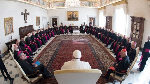 Čilski škofje februarja 2017 v Vatikanu (foto: vaticannews.va)
