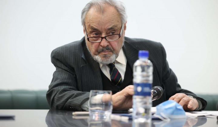 dr. Ernest Petrič (foto: STA)
