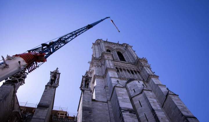 Obnova pariške katedrale Notre-Dame (foto: STA)