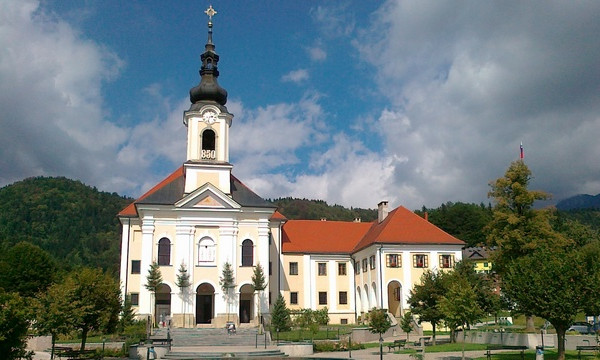 Najstarejši Marijin kip na Slovenskem v Velesovem – romarska dediščina in živa pobožnost