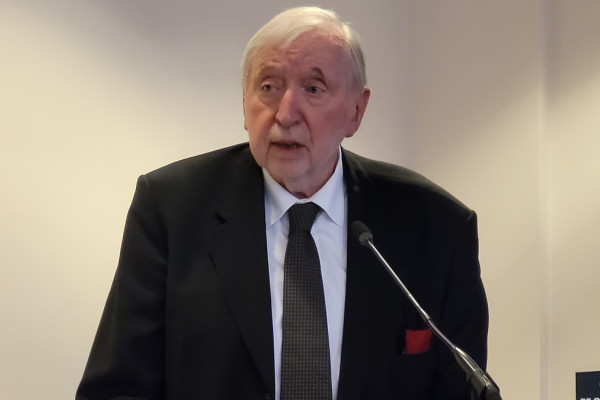 Dan diplomacije v senci spornega umika: Rupel brez priznanja za življensko delo