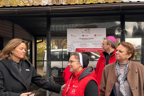 Slovenska Karitas bo ob pomoči zunanjega ministrstva pomagala skoraj 620 ukrajinskim družinam