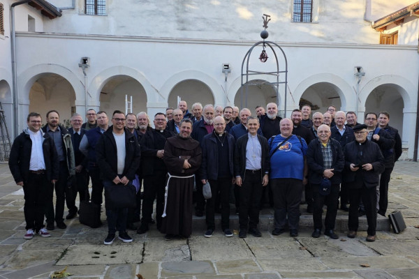 Morski zrak prečistil vizijo novomeških duhovnikov