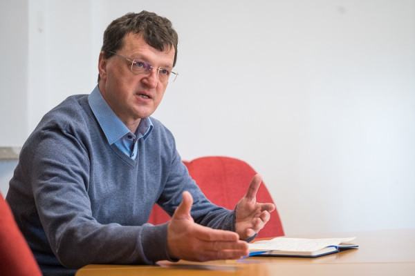 Nevarnost zakona je vsiljevanje miselnosti: Ko nisem več uporaben, se raje umaknem iz življenja