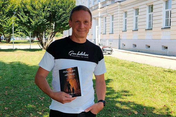 Spominja se kolin, ko je oče vsakemu, preden je odšel, rekel »še nikoli nismo šli, ne da bi še enega spili«