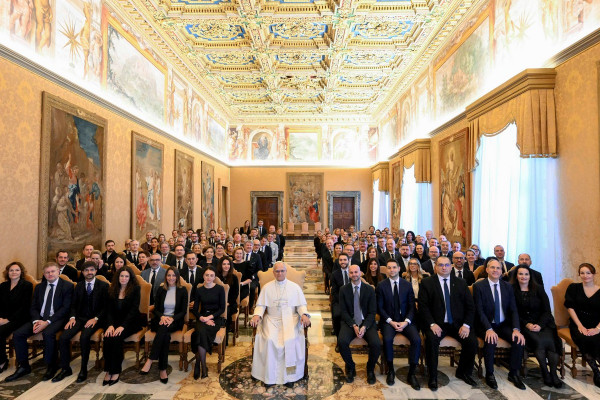 Pri papežu skupina Evropskih konservativcev in reformistov