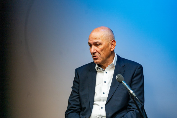 Pozdrav nastajajoči šestnajsti vladi Republike Slovenije