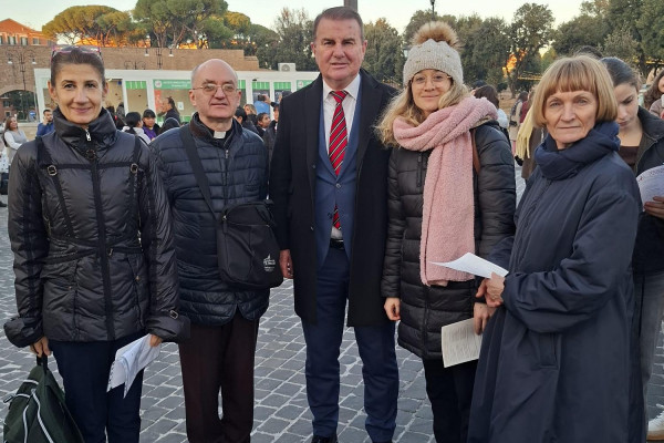 But: Želimo si normalnih odnosov, sodelovanja in sprejemanja drugačnosti