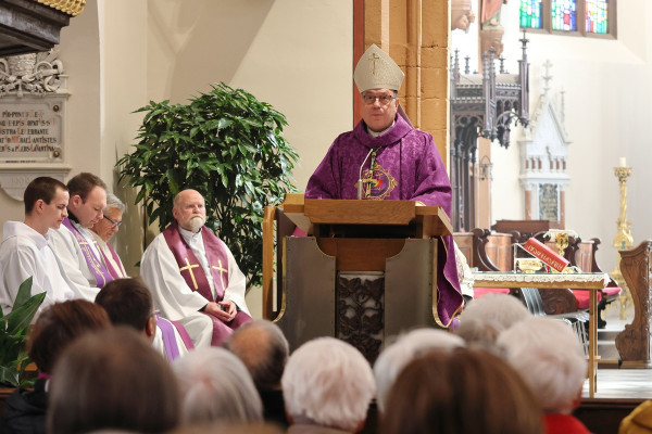 Številke, za katerimi stojijo zgodbe