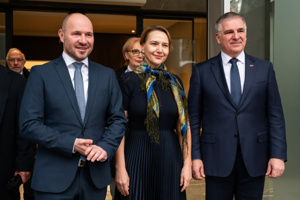 Dr. Tina Bregant: V NSi, SLS in Fokus imamo rešitve za zdravstvo, mlade in polne denarnice