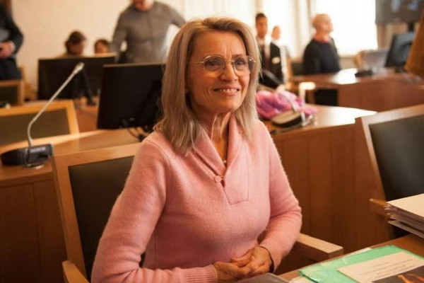 Finska poslanka obsojena zaradi knjižice o krščanskem pogledu na zakonsko zvezo