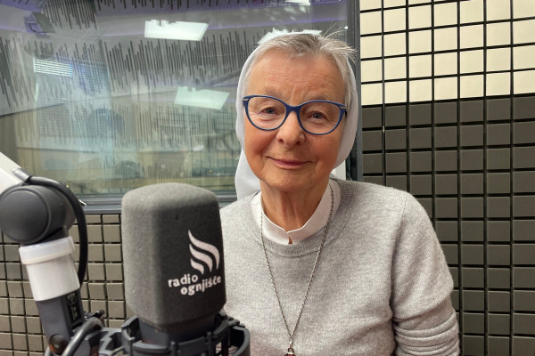 S. Grazyna ima rada zadnje kitice slovenskih cerkvenih pesmi