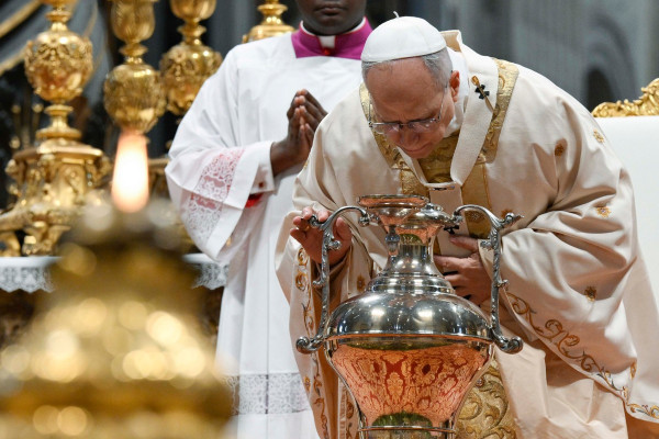 Papež: V tem temnem trenutku zgodovine širiti Kristusov vonj tam, kjer vlada smrt