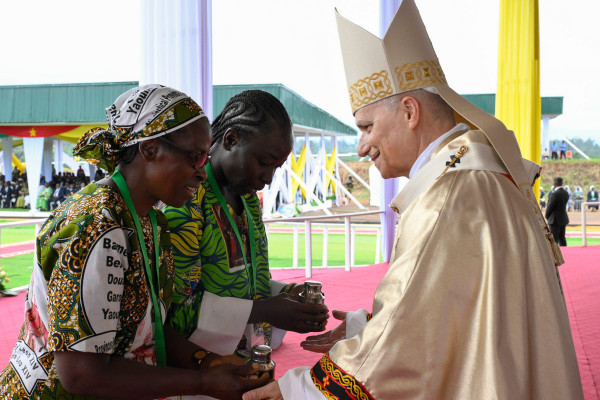 Papež v Bamendi: Danes je čas za spremembe!
