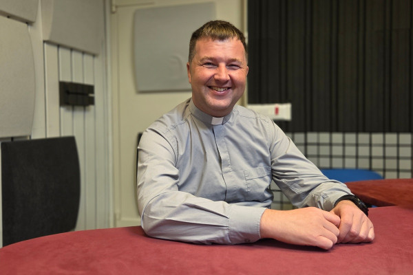 Molitev za duhovne poklice ni samo za "ženičke, ki najraje hodijo k maši"