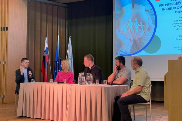 Cerkev z novimi koraki za zaščito najbolj ranljivih